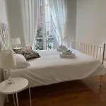 Ad Flat Apartment *